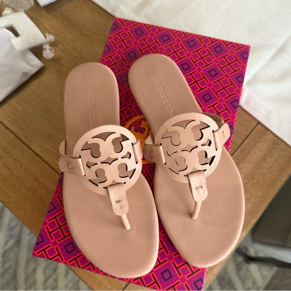 New Tory Burch miller soft calf leather sandals in light sand / makeup colo